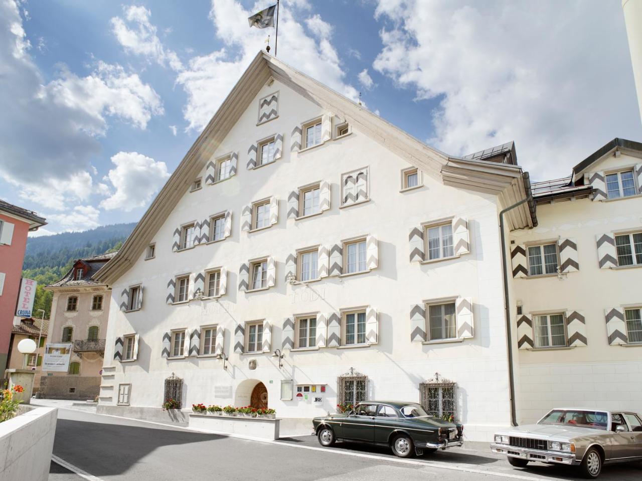 Casa Toedi Restaurant Hotel Trun Экстерьер фото